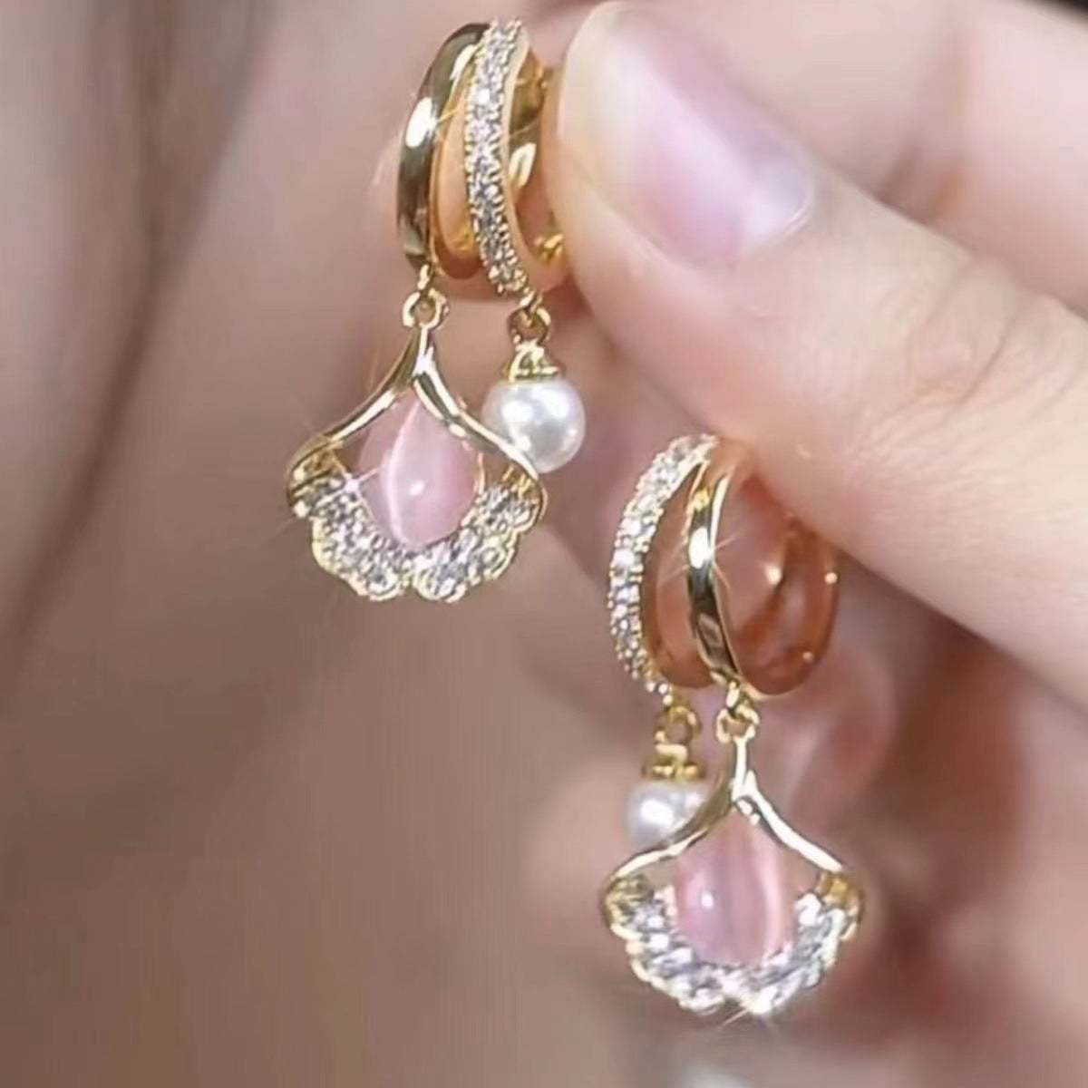 【Kupte 1 a získejte 1 zdarma】 Náušnice s ginkgo listem Cat Eye