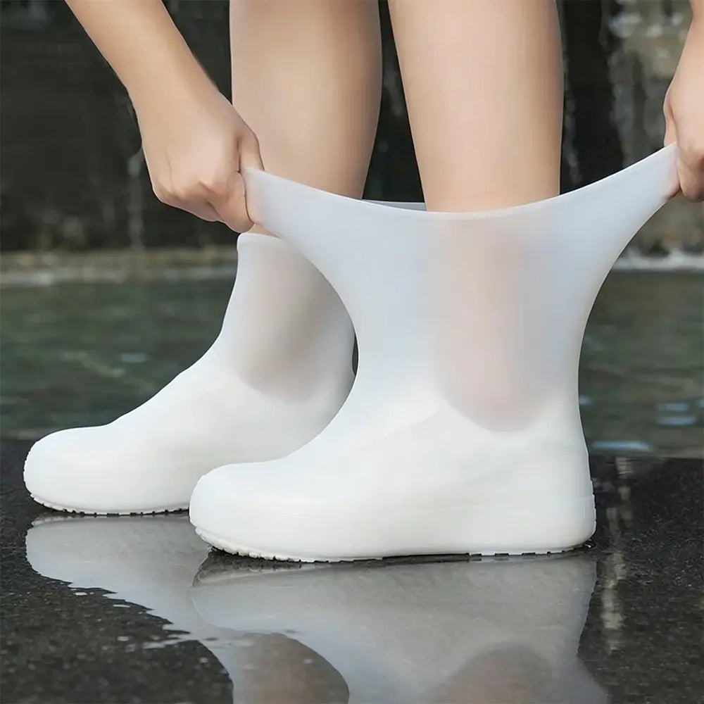 【2 kusy 480 Kč】Chraňte své tenisky před promočením! Odolné nepromokavé návleky na boty: protiskluzové a skladné – snadno je sbalíte do tašky 🌧️