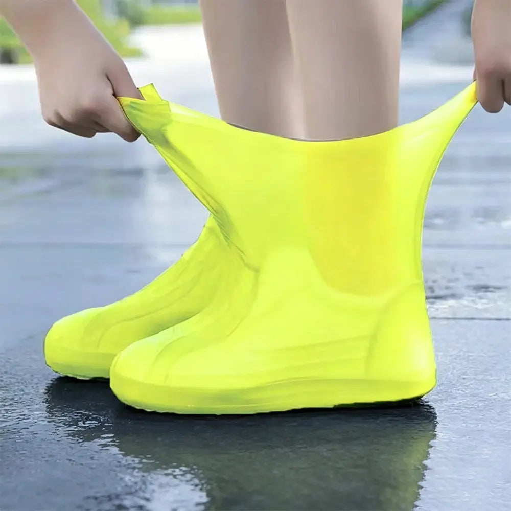 【2 kusy 480 Kč】Chraňte své tenisky před promočením! Odolné nepromokavé návleky na boty: protiskluzové a skladné – snadno je sbalíte do tašky 🌧️